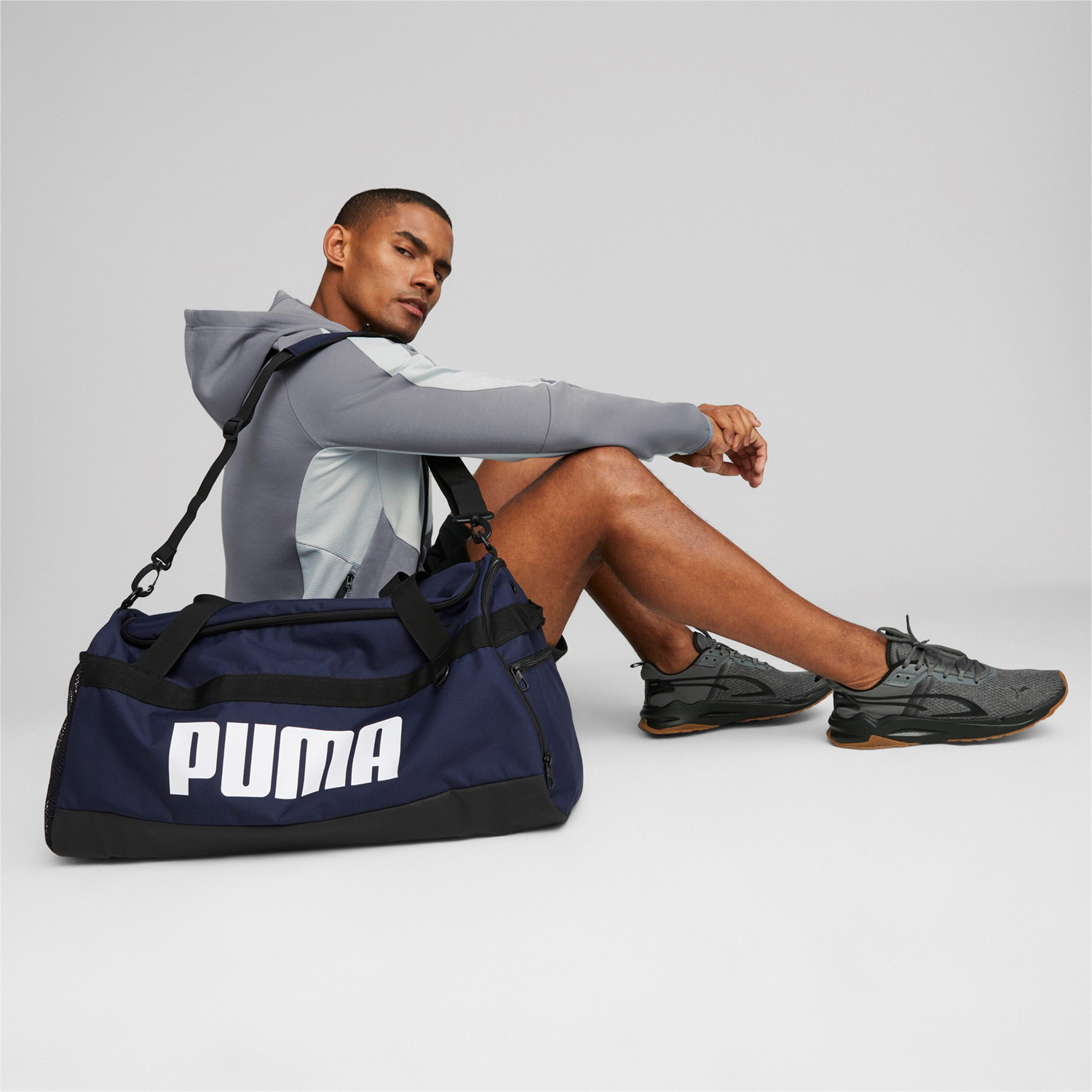 Puma Duffel Bag M Challenger navy Abbildung 4 Puma Duffel Bag M Challenger navy Abbildung 4