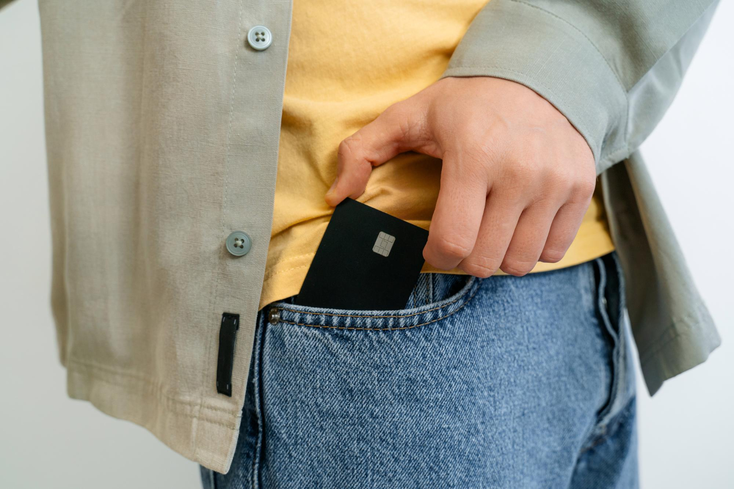 Kartenetui mit RFID