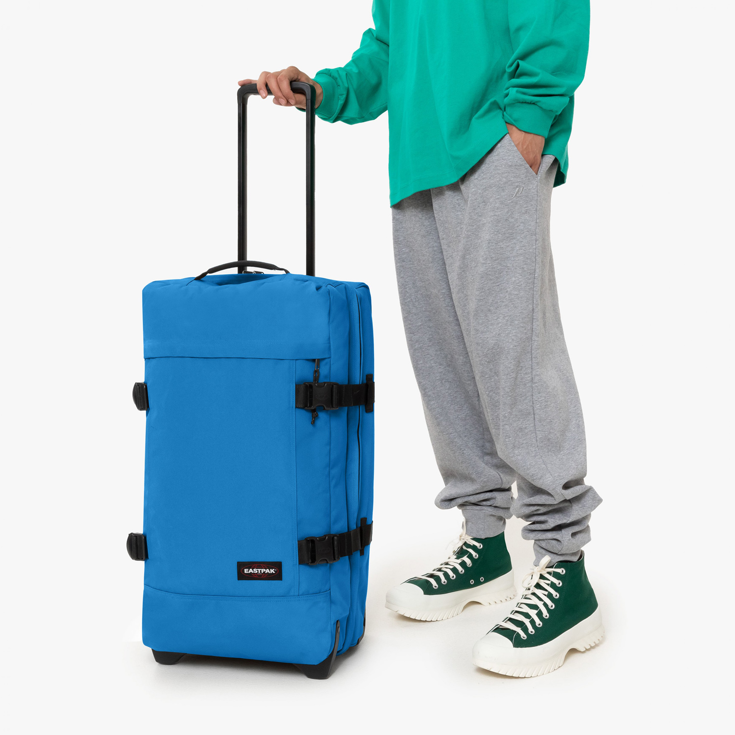Eastpak Reisetasche mit Rollen Tranverz M vibrant blue