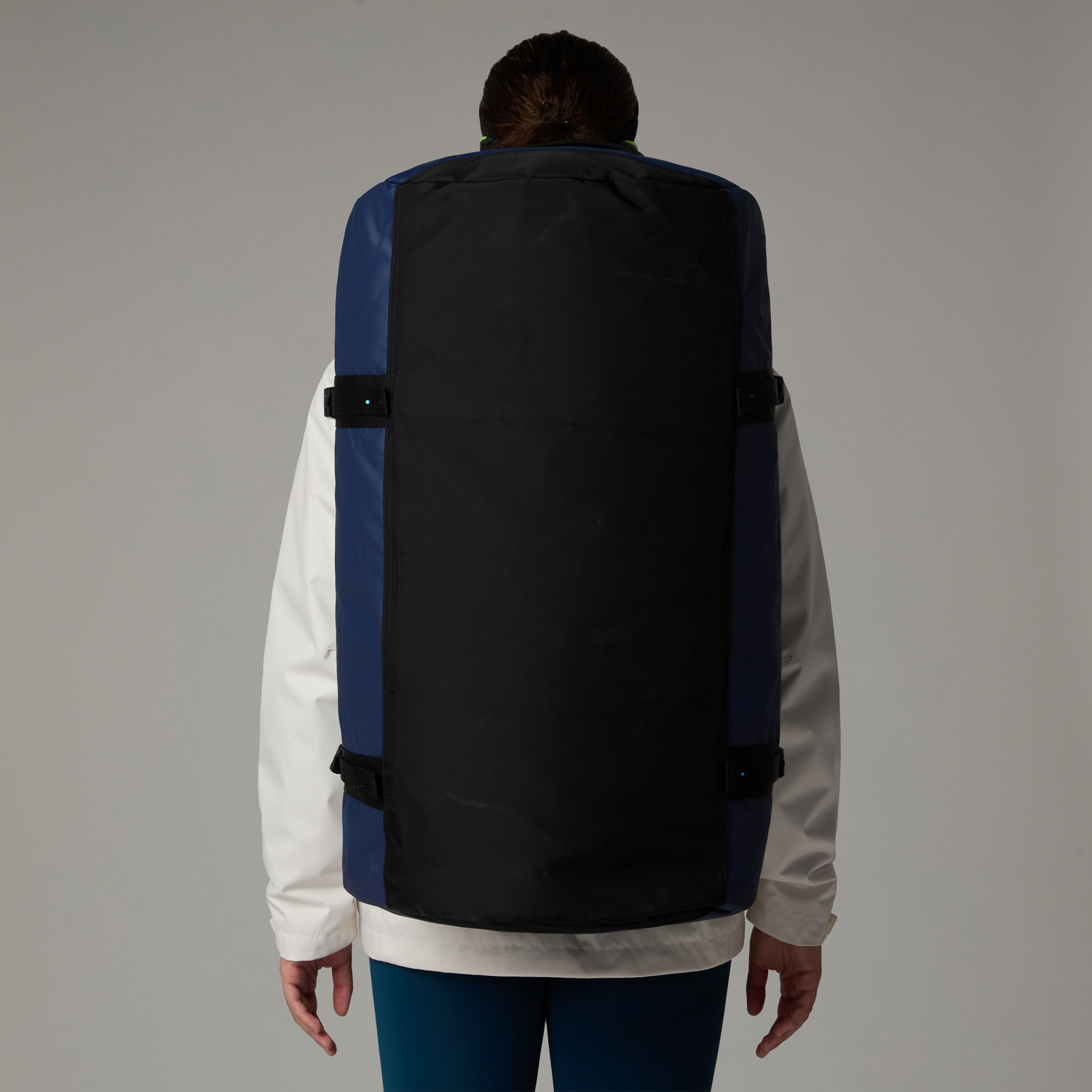 The North Face Reisetasche/Rucksack Base Camp Duffel L summit navy-black Abbildung 4