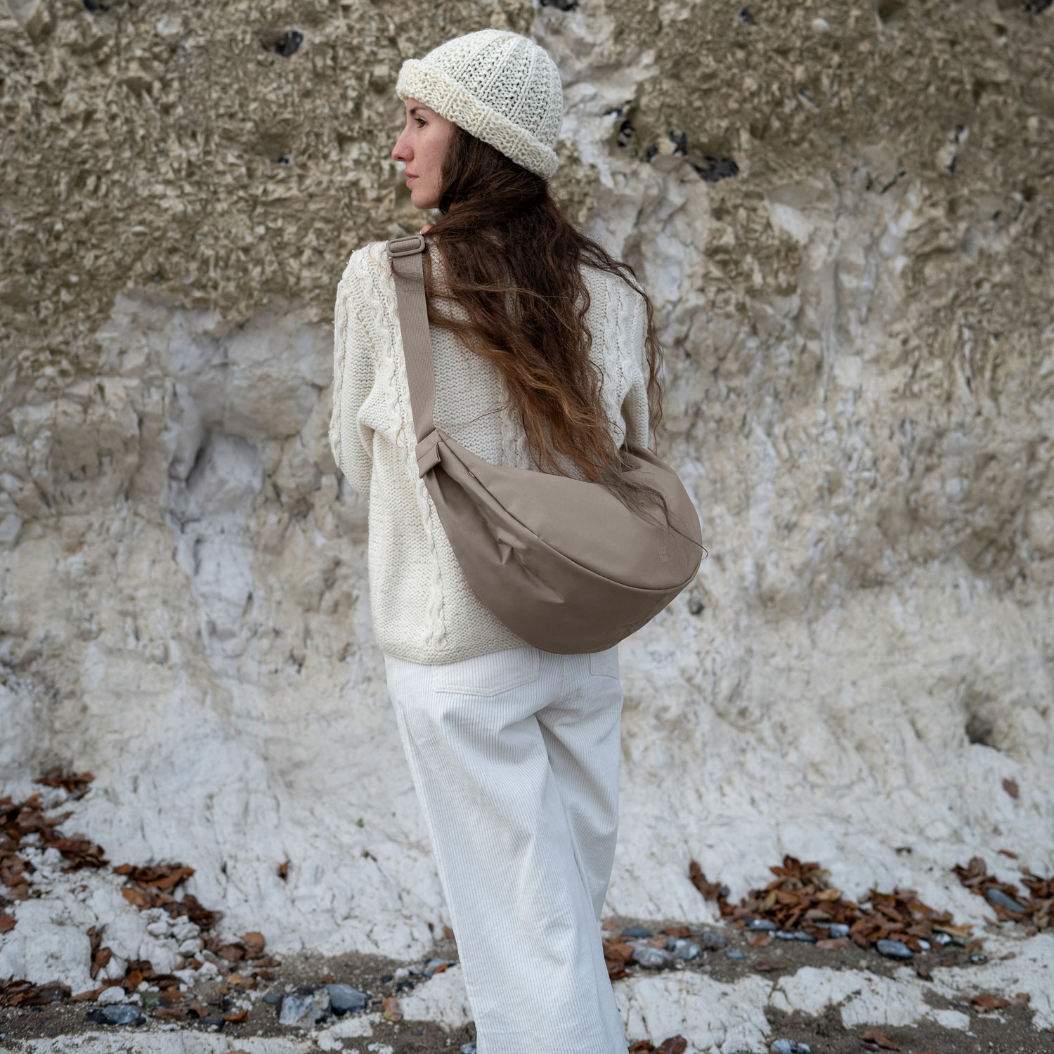 Got Bag Umhängetasche / Crossbody Moon Bag Large seal Abbildung 3